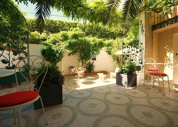 Couette Et Cafe Hotel Montpellier